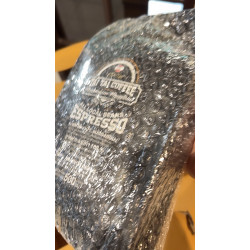 Premium Dark Roast Coffee Beans from Thailand's Mae Hong Son