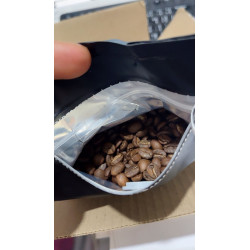 Les meilleurs grains de café bio de Thaïlande, provenant de Ban Sapan et Sam Liam.